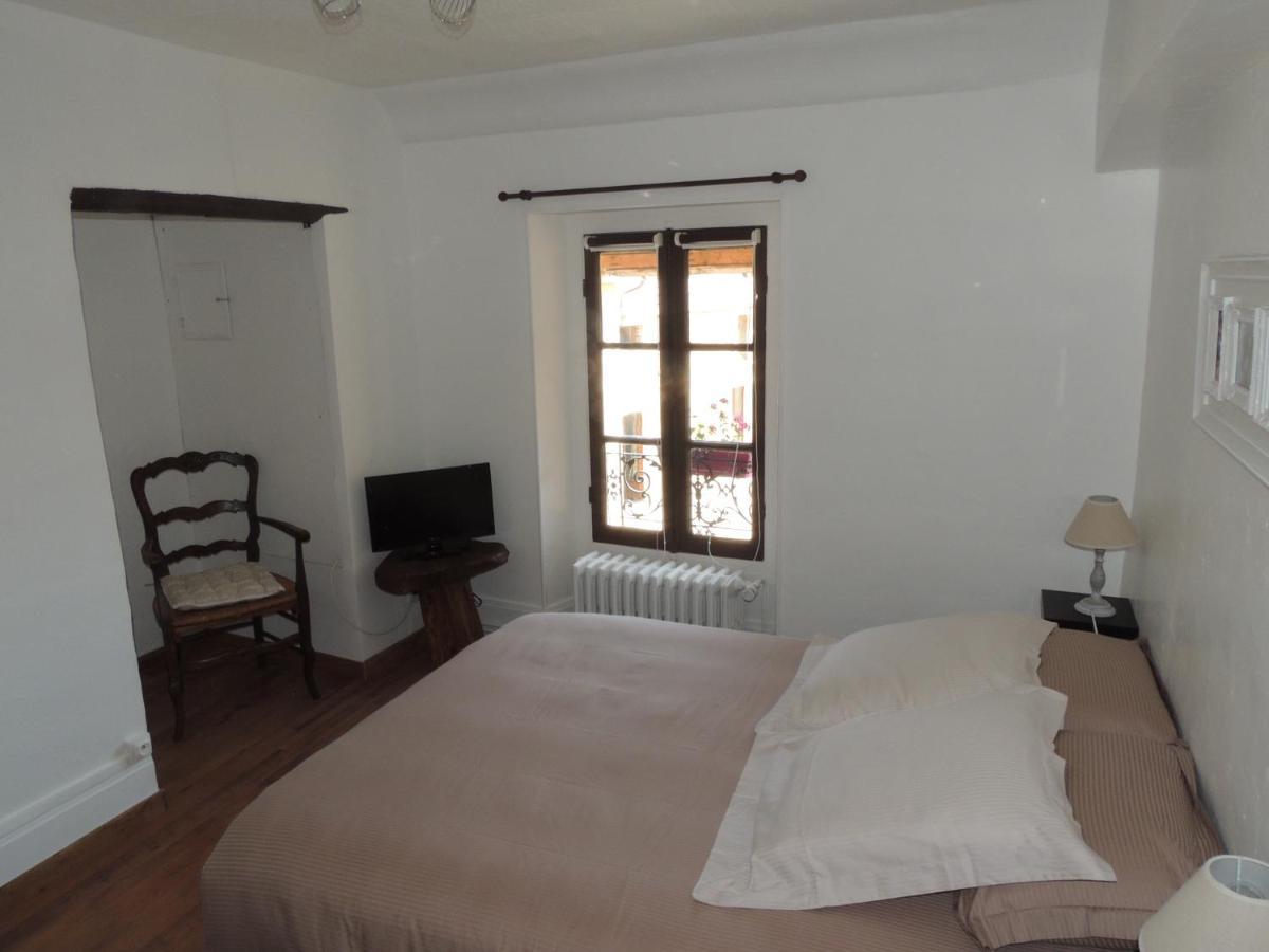 Ilot Bonheur Hotel Ury Luaran gambar